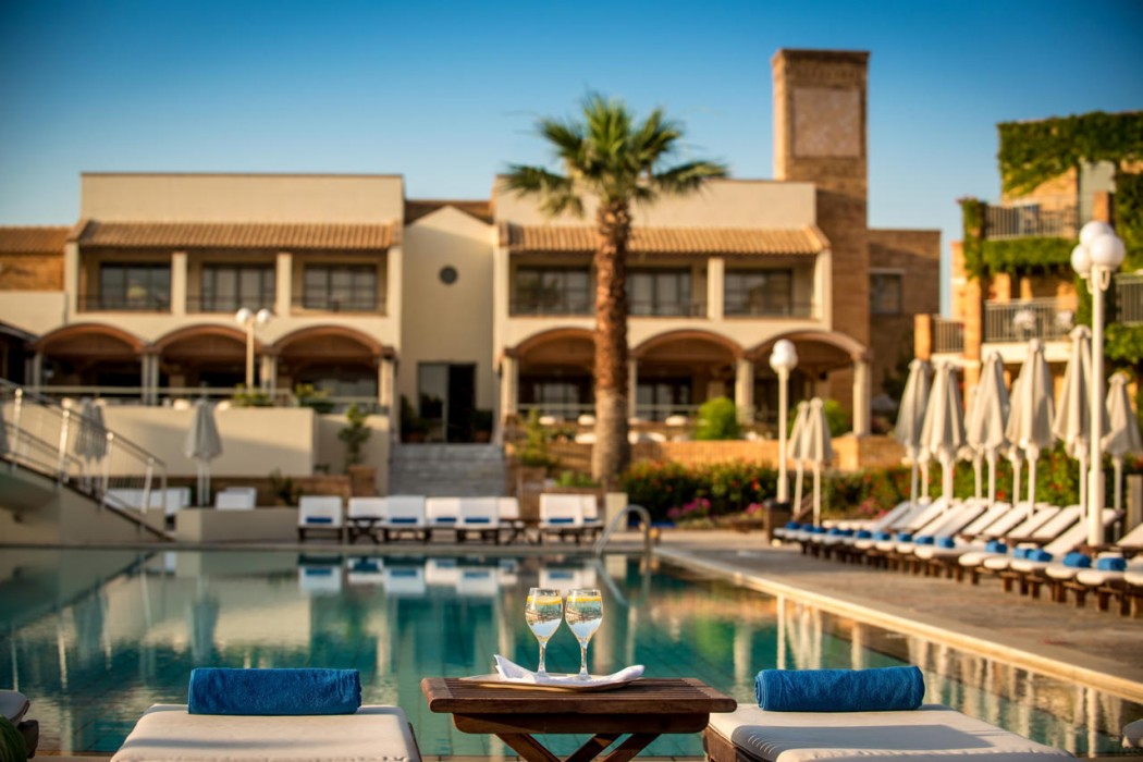 Bella Beach Hotel 32/70