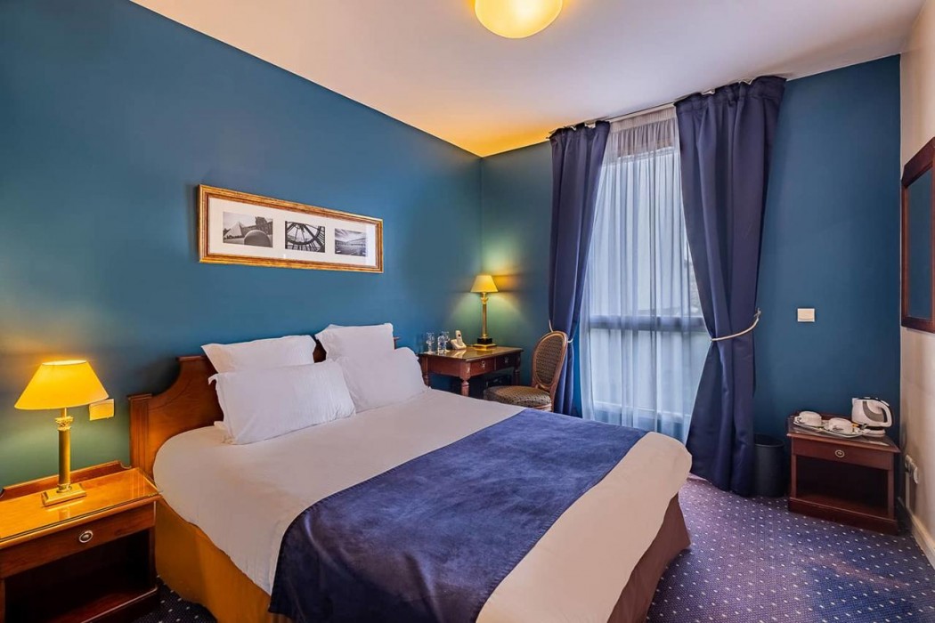 Amiral Hotel 5/23