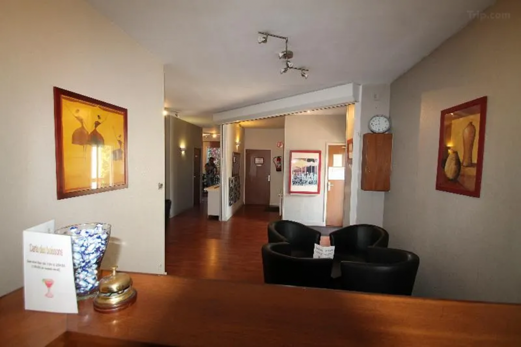 Adonis Lyon Est Hotel Artys 6/40