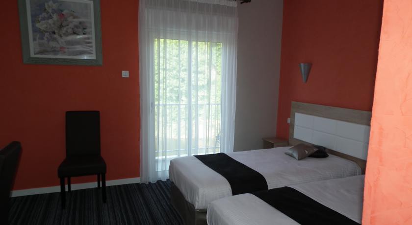 Hotel The Originals La Roche-sur-Yon Est Le Moulin Neuf 9/35