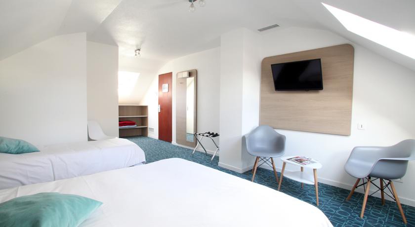 HOTEL REVOTEL 10/47