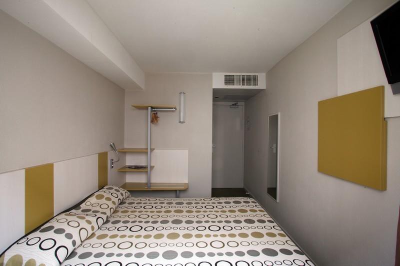 HOTEL REVOTEL 13/47