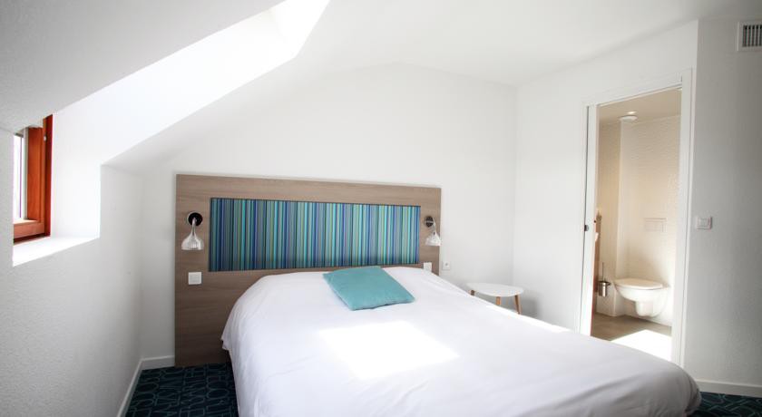 HOTEL REVOTEL 16/47
