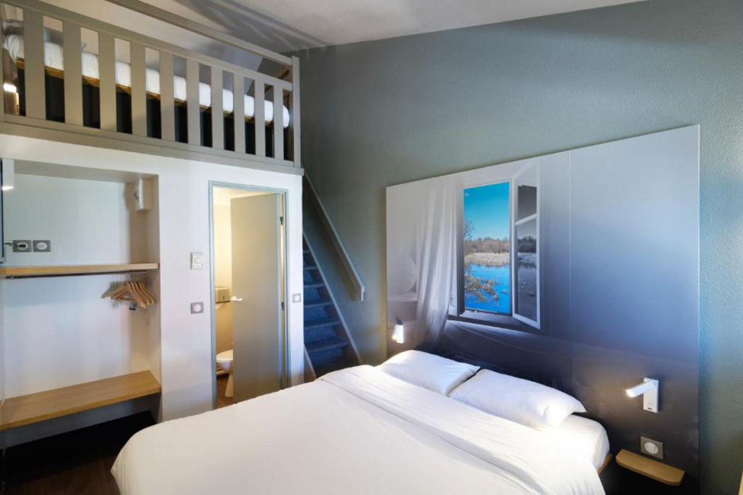 B&B Hotel Chateauroux Aeroport 12/28