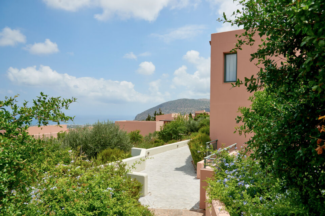 Village Heights Resort in HERSONISSOS