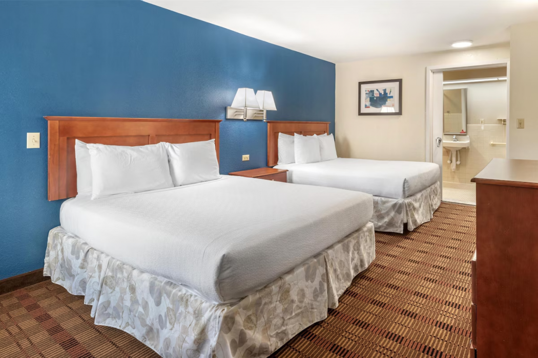 Surestay By Best Western East Brunswick 15/38