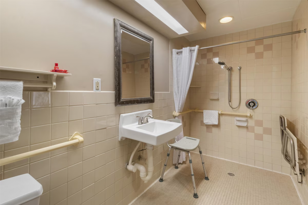 Surestay By Best Western East Brunswick 24/38
