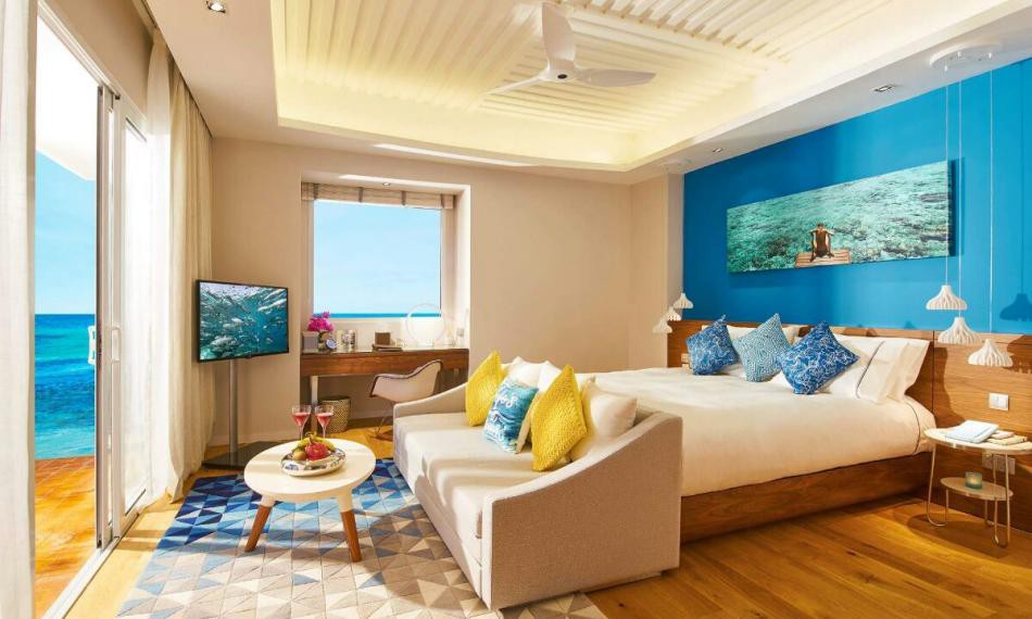 AQUA VILLA-Transfer Included