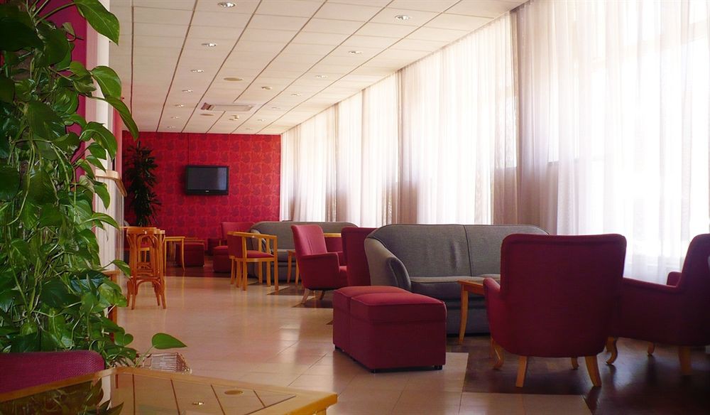 Hotel Melius 8/39