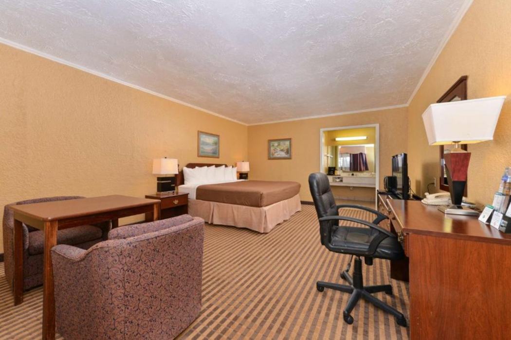 Executive Plus Inn and Suites 9/20