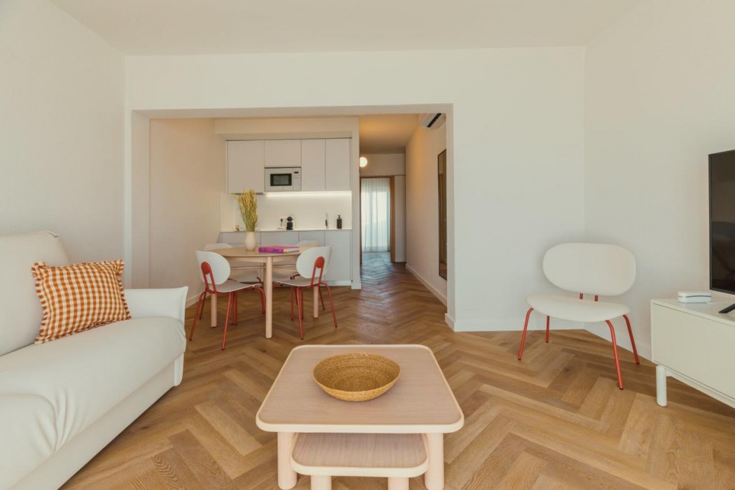 Paya Suites 8/26