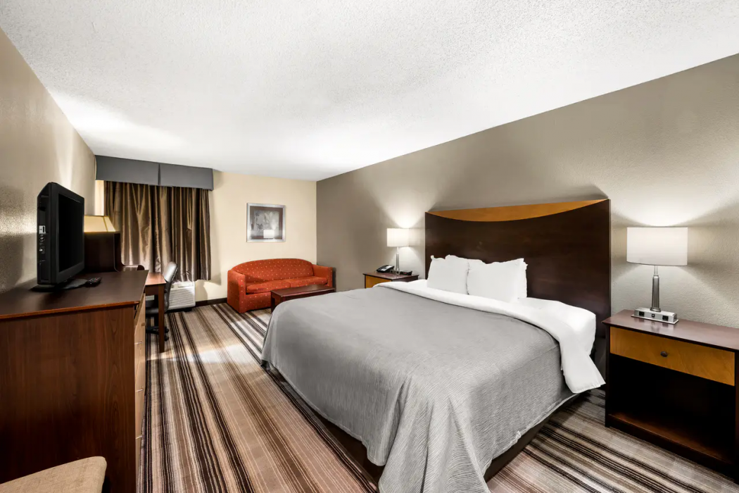 Quality Inn Bulls Gap 18/39