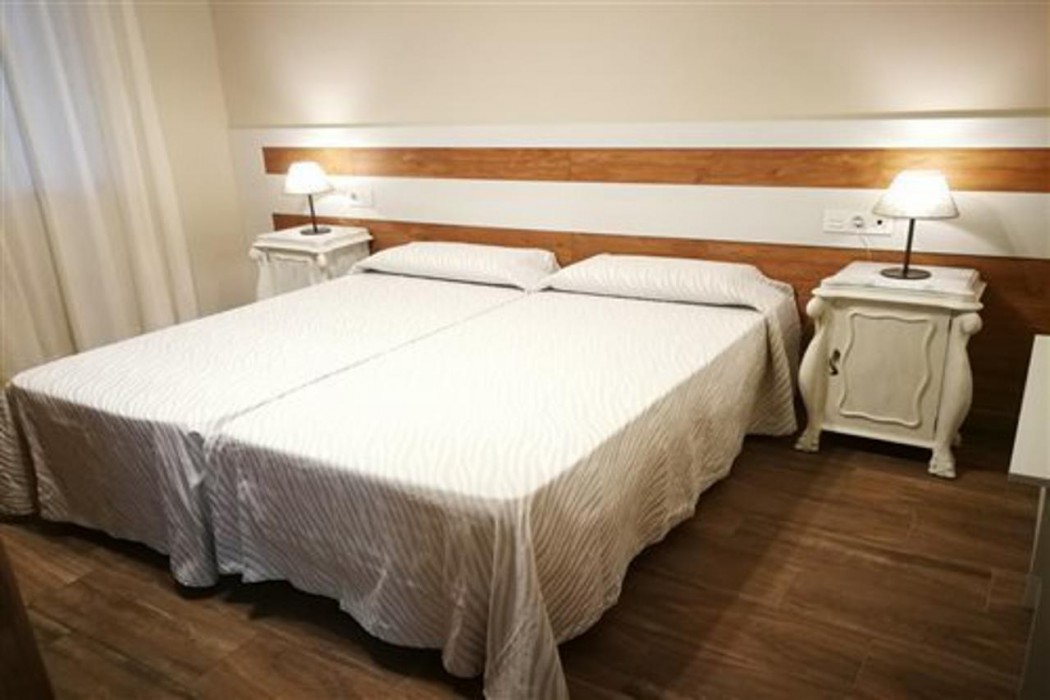 Apartamentos Cullar Vega 18/60