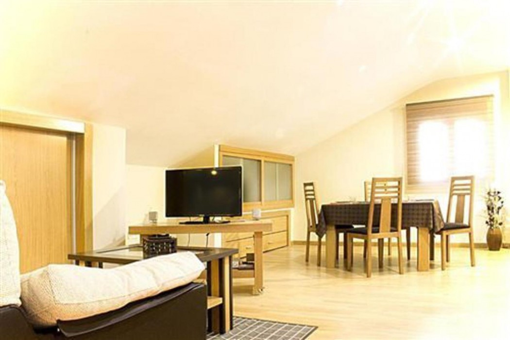Apartamentos Cullar Vega 16/60