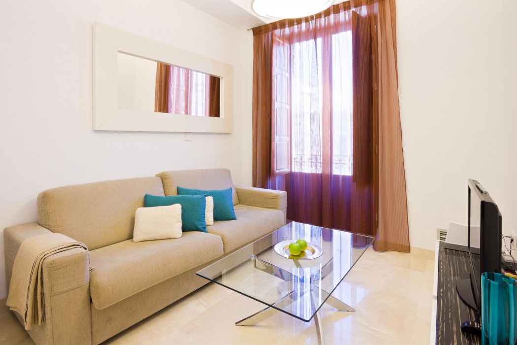 Habitat Suites Gran Via 17 24/65