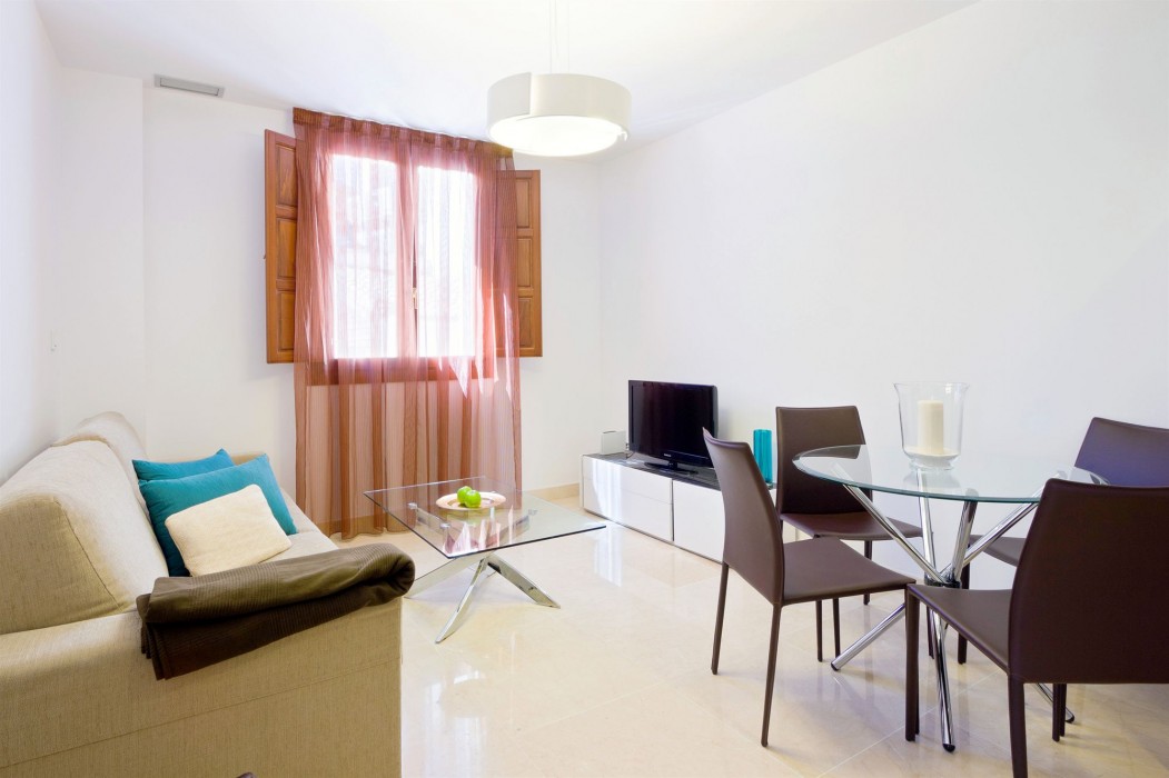 Habitat Suites Gran Via 17 11/65
