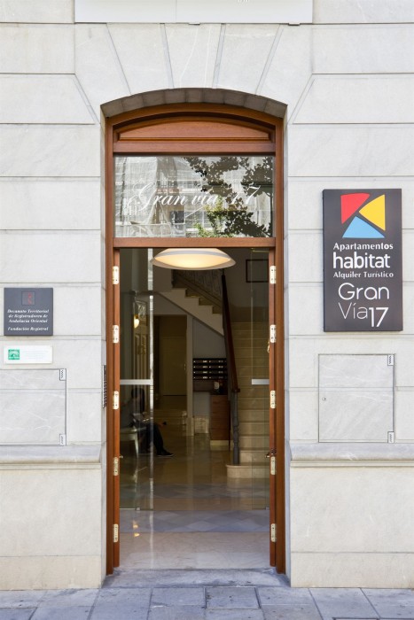 Habitat Suites Gran Via 17 41/65