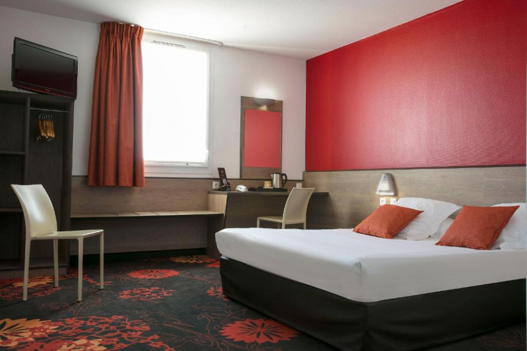 Hotel Clermont Estaing 15/40