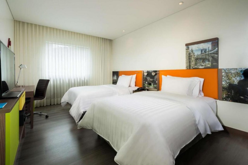 Hampton by Hilton Medellin 4/16