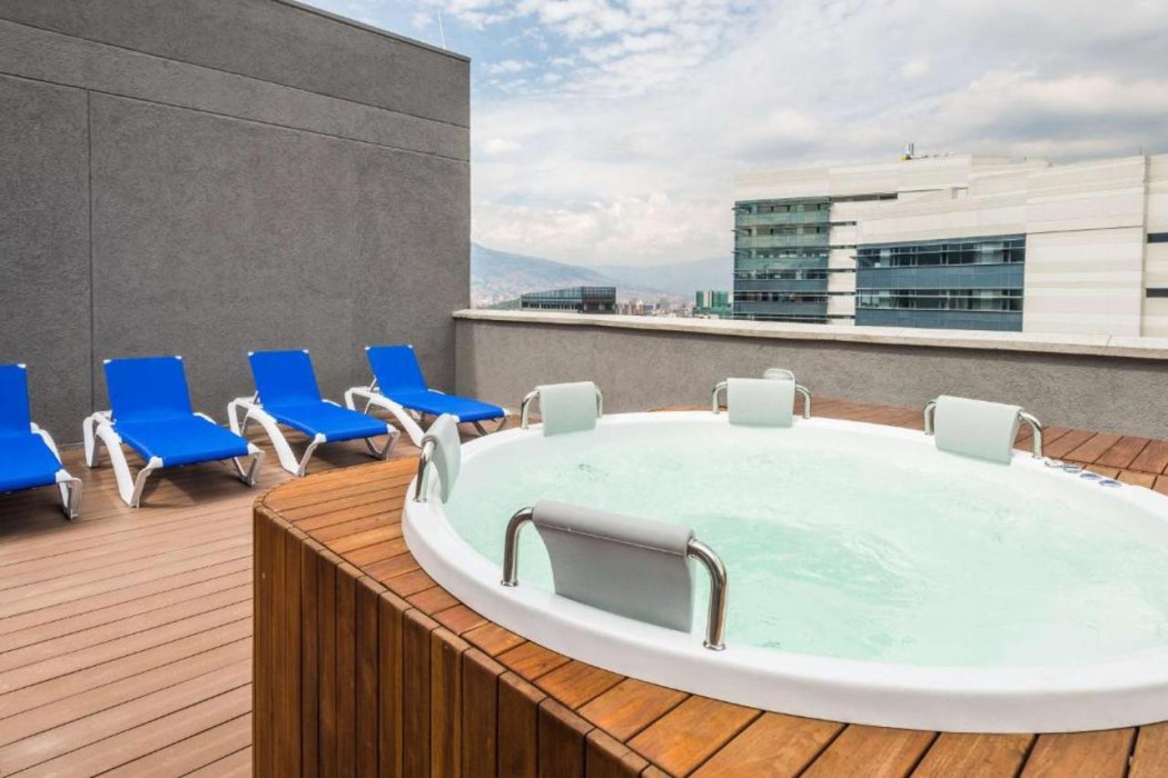 Hampton by Hilton Medellin 7/16