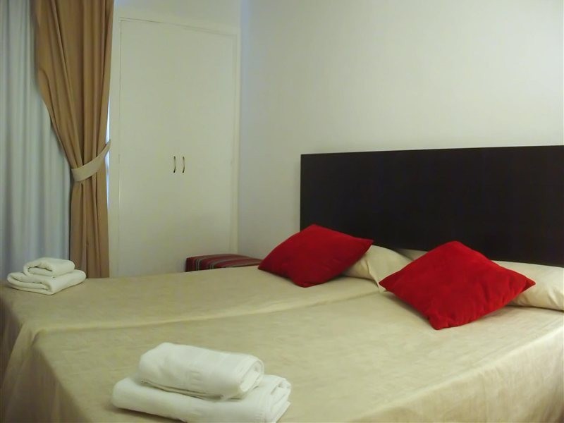 Playa Grande Hotel 7/35