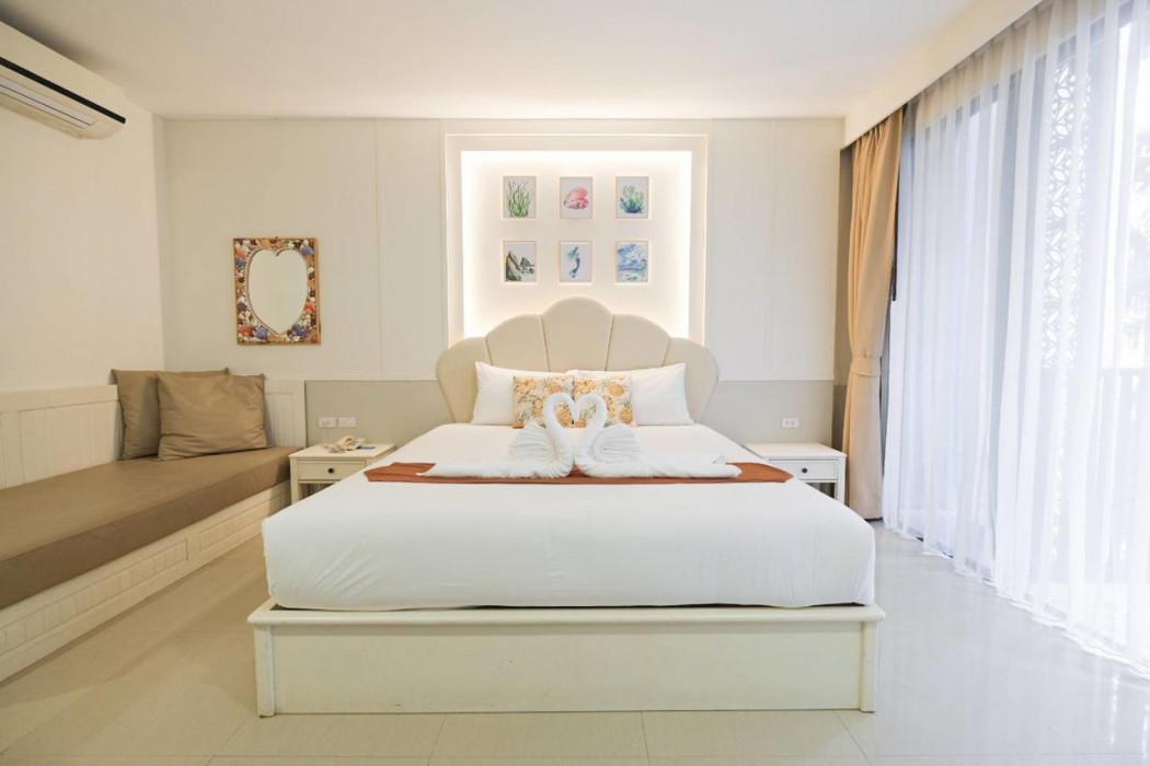 HULA HULA RESORT l truly tropical and fun wellness 21/90