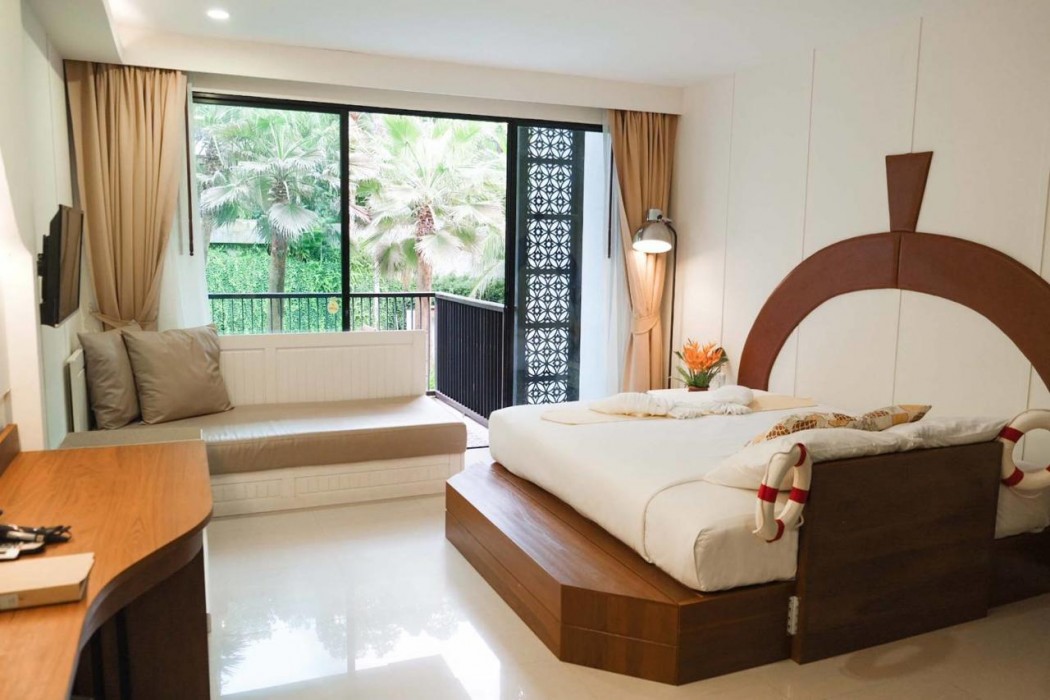 HULA HULA RESORT l truly tropical and fun wellness 25/90