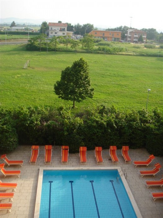 RIMINI SUN VILLAGE APARTMENTS 6/8