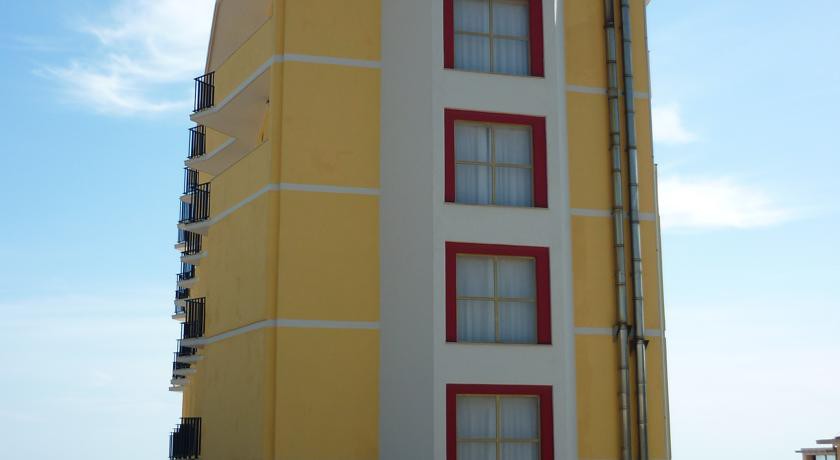 HOTEL MONDIAL 1/63