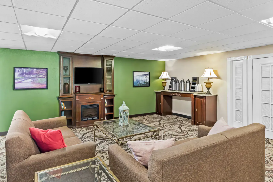 Rodeway Inn Barboursville, WV 4/31