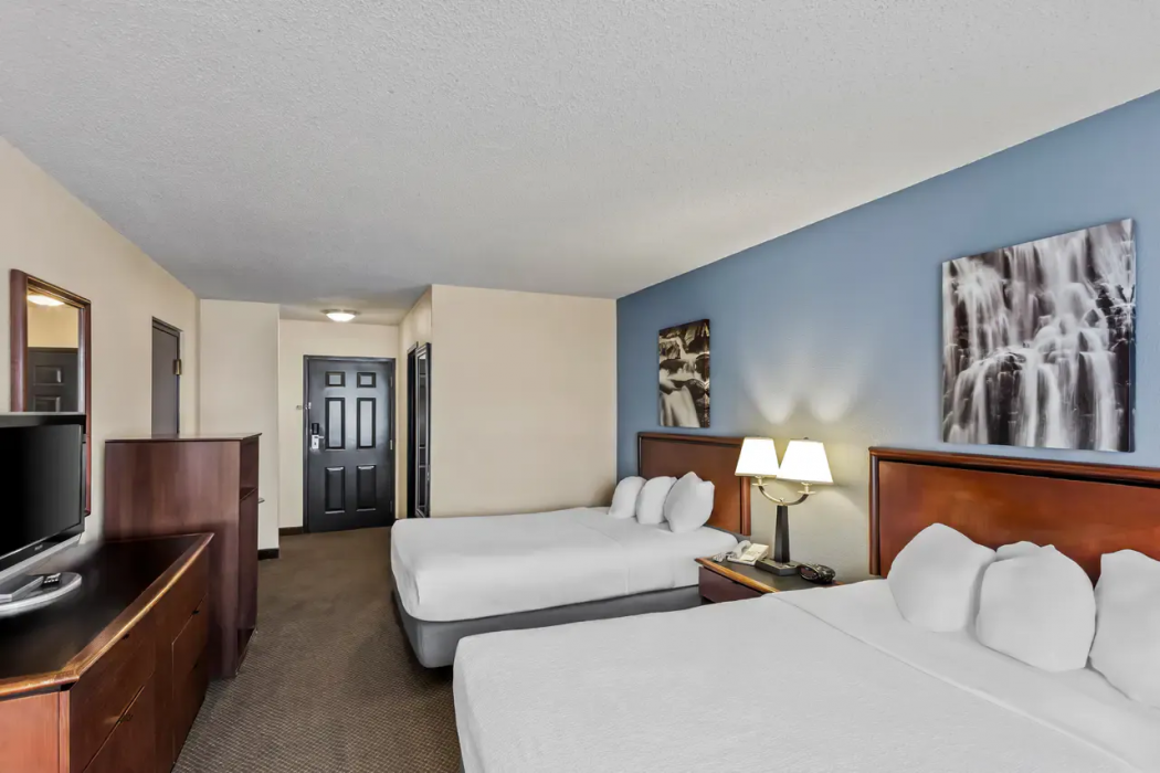 Rodeway Inn Barboursville, WV 8/31