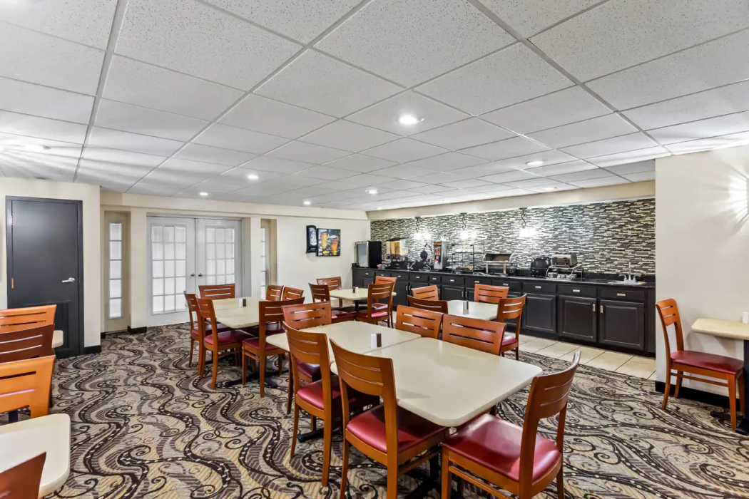 Rodeway Inn Barboursville, WV 23/31