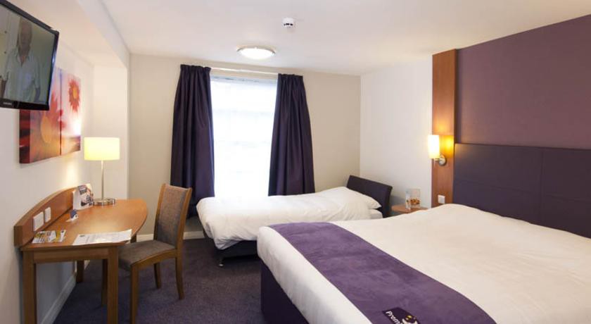 PREMIER INN TORQUAY 12/51
