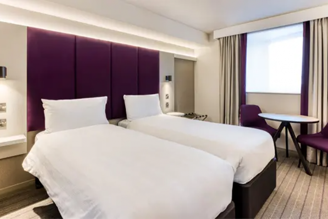 Premier Inn Southampton City Centre West Quay 9/51