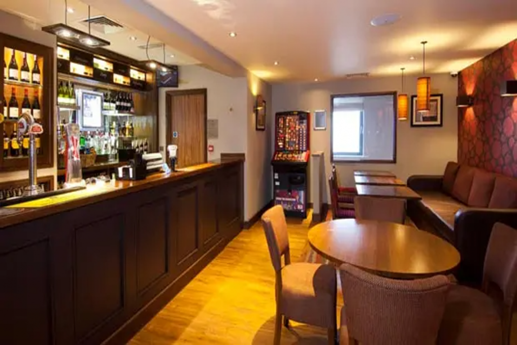 Premier Inn Solihull Town Centre 22/33