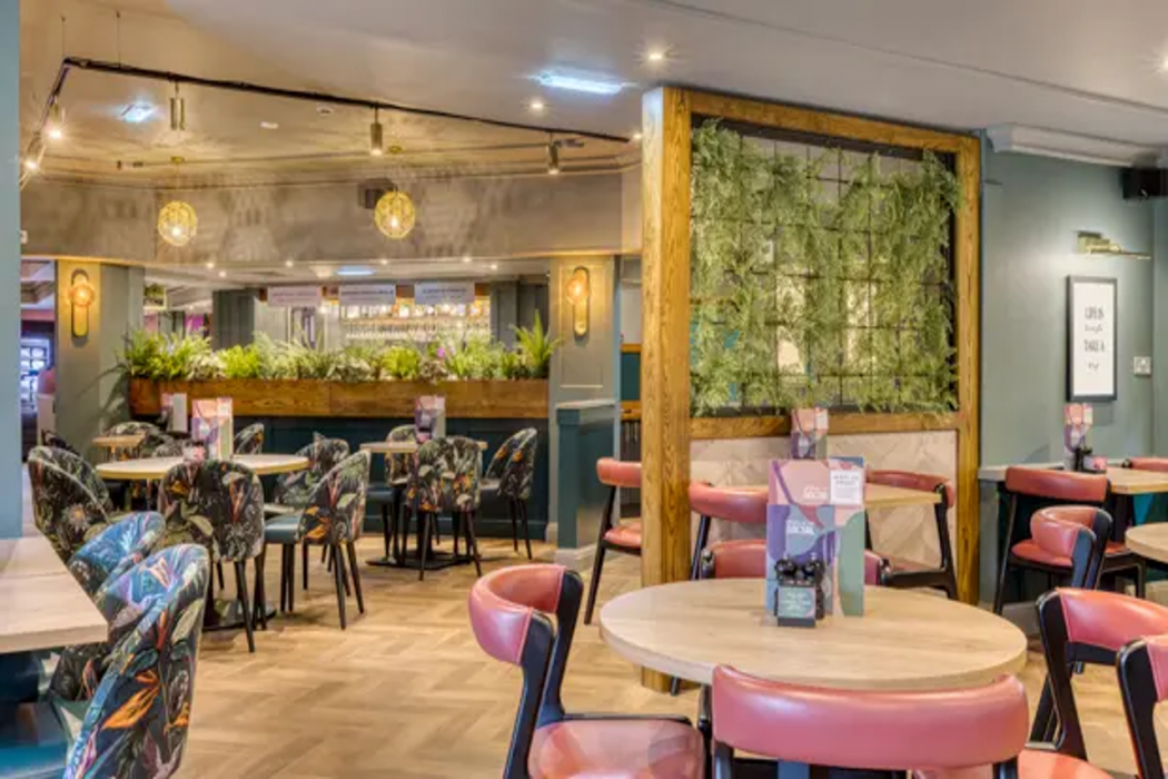 Premier Inn Glasgow Airport 23/41