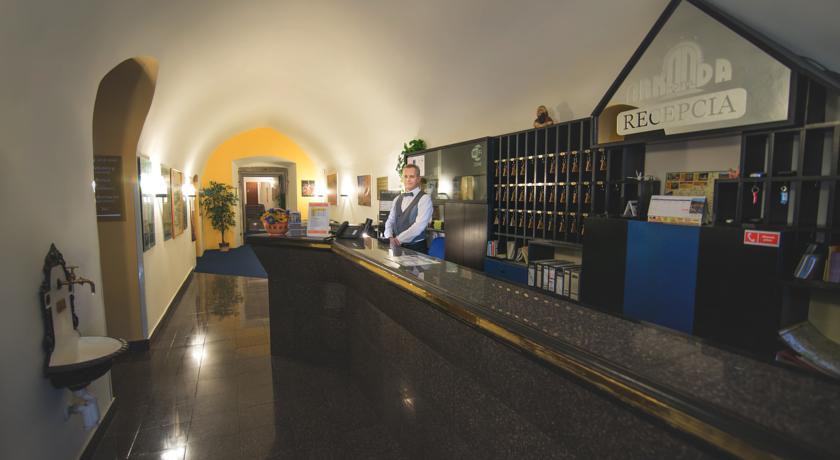 Arkada Hotel 4/56