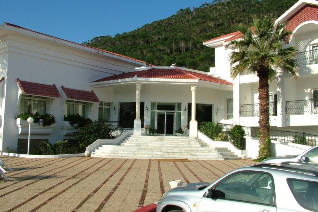 EL MOURADI HAMMAM BOURGUIBA in AIN DRAHAM