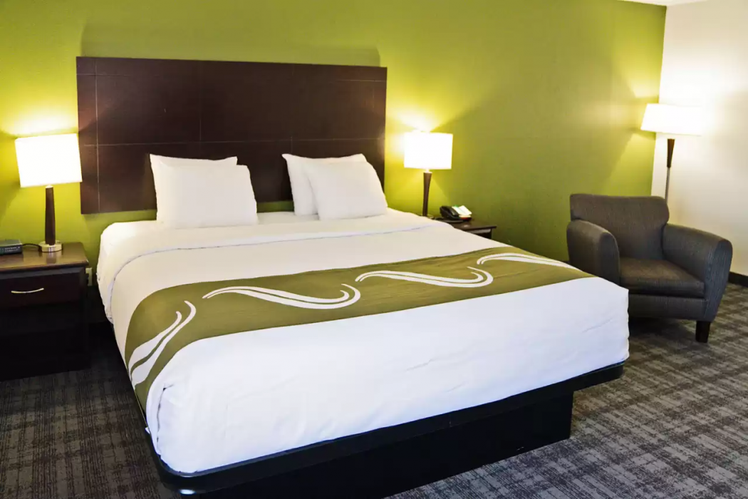 Quality Inn Seymour I-65, IN 10/31