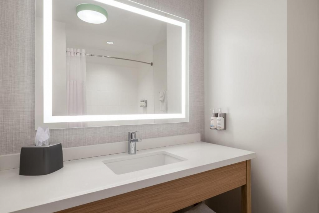 Garner Hotel Virginia Beach North by IHG 17/42