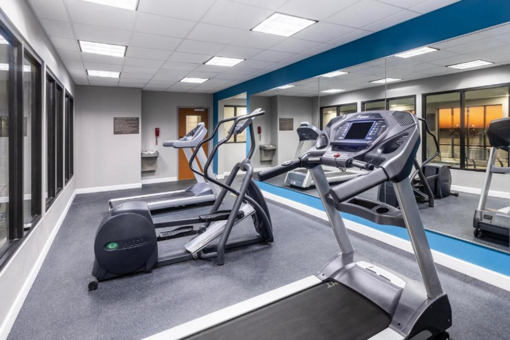 Garner Hotel Virginia Beach North by IHG 11/42