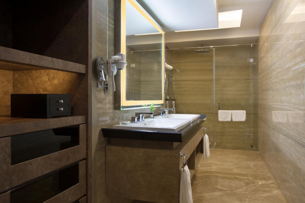 Wyndham Panbil Batam 19/105