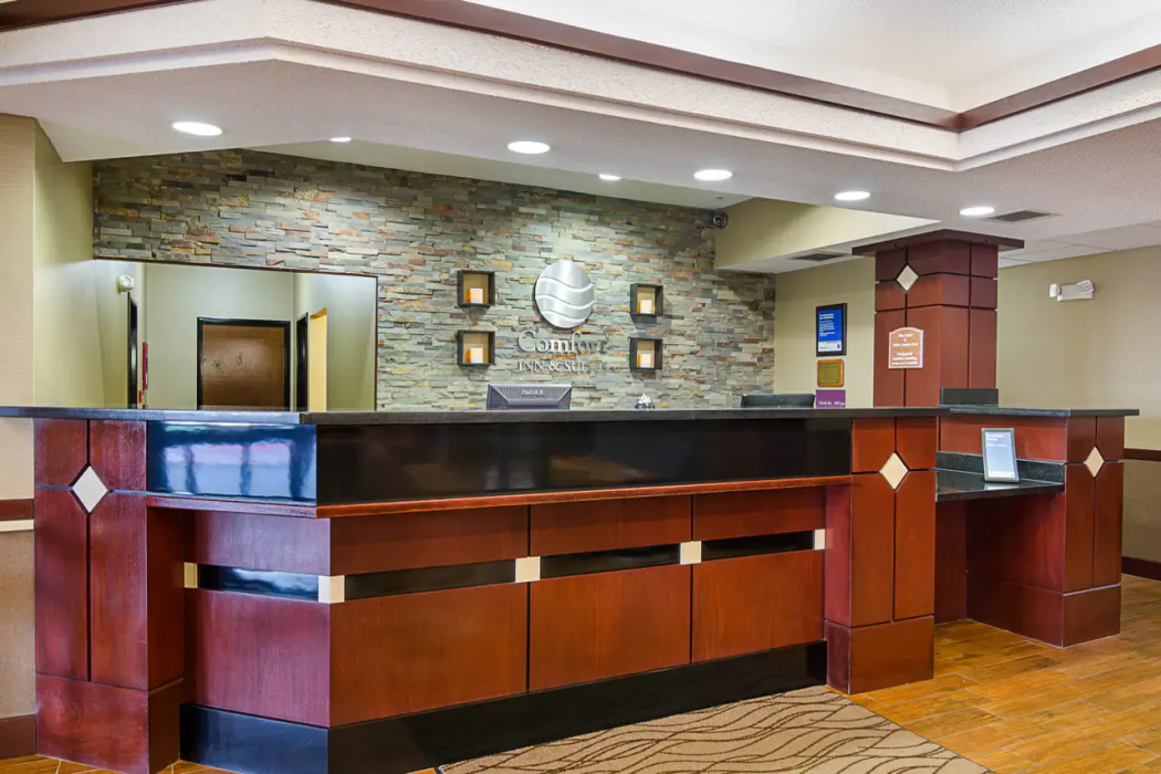 Comfort Inn & Suites Hutchinson KS 4/27