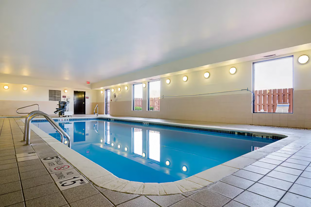 Comfort Inn & Suites Hutchinson KS 22/27