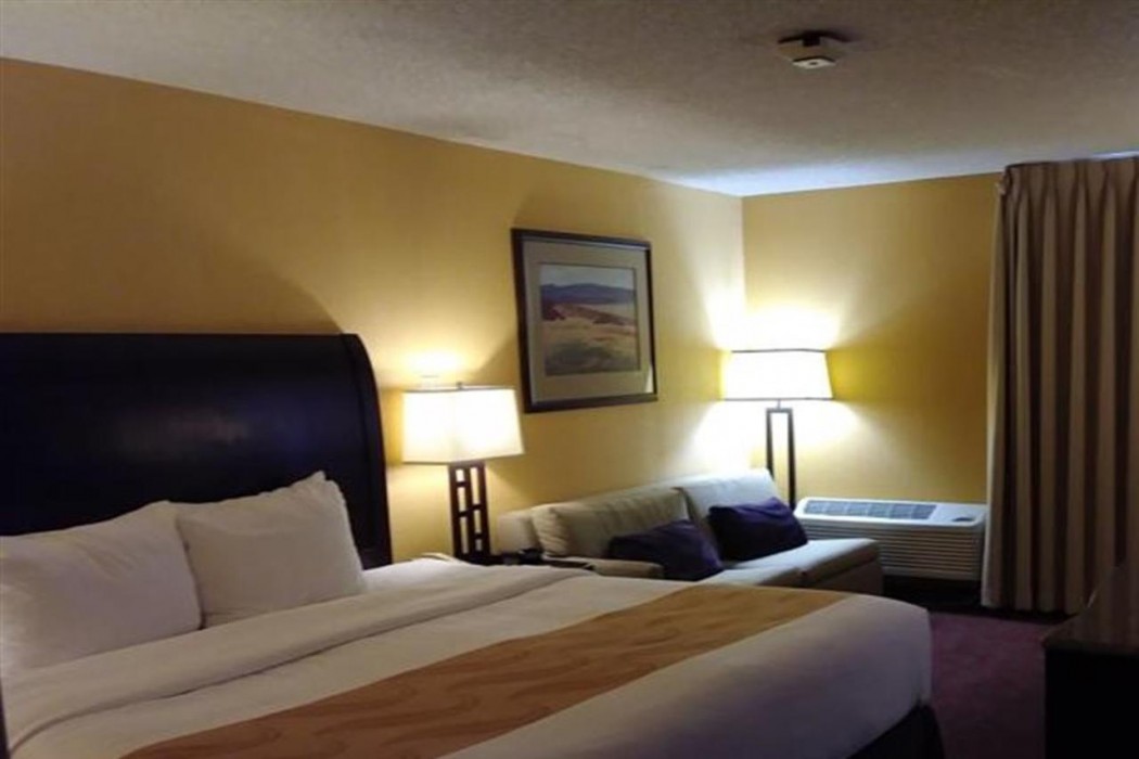 Quality Inn & Suites Fort Collins East 16/58
