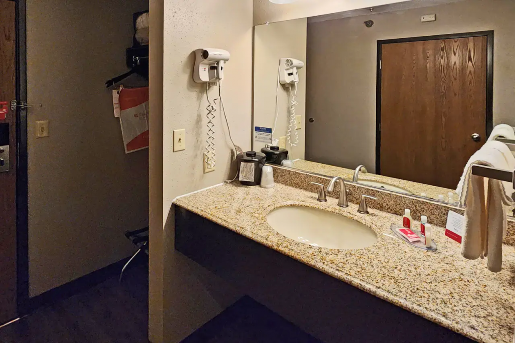 Park Inn by Radisson Ortonville MN 10/19