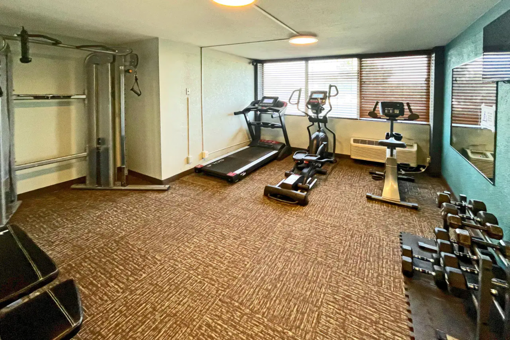 Quality Inn & Suites Cincinnati Downtown Area 17/32