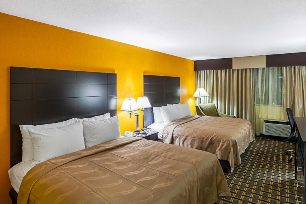 Quality Inn & Suites Cincinnati Downtown Area 11/32