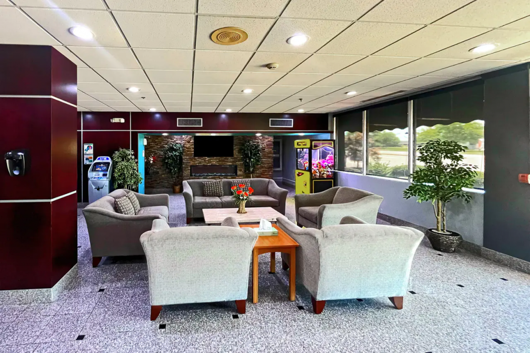 Quality Inn & Suites Cincinnati Downtown Area 7/32