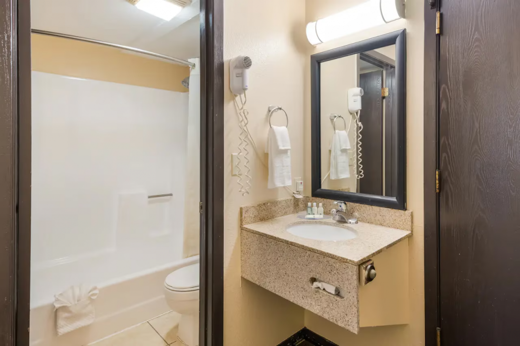 Quality Inn Clovis 10/27